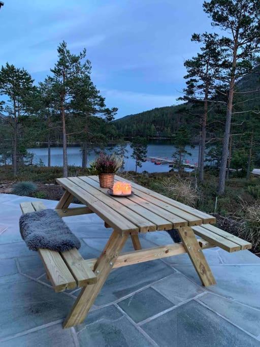 Cosy Cabin Between Lake And Mountain Treungen Buitenkant foto