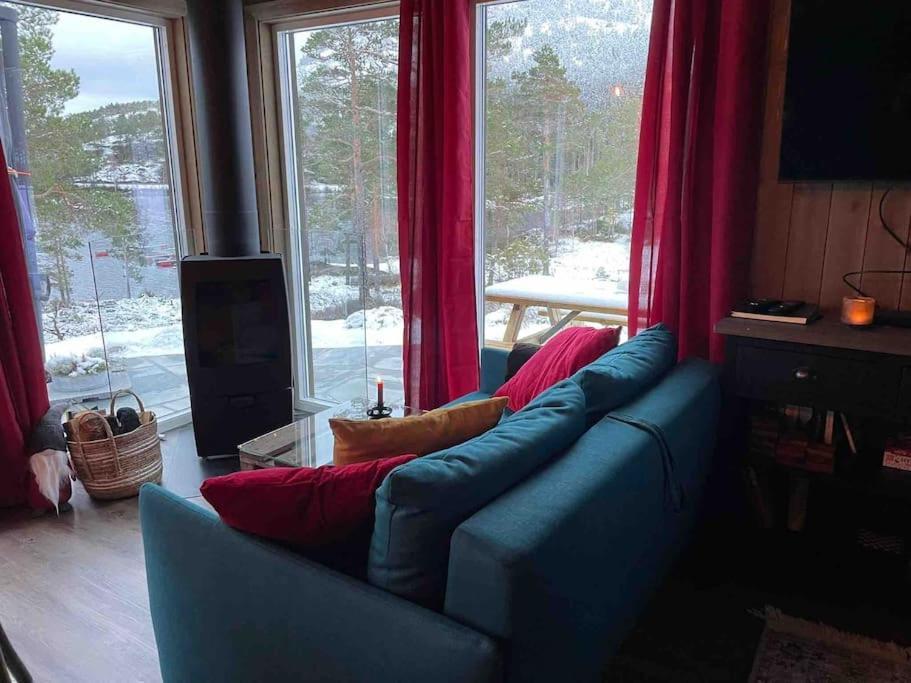 Cosy Cabin Between Lake And Mountain Treungen Buitenkant foto