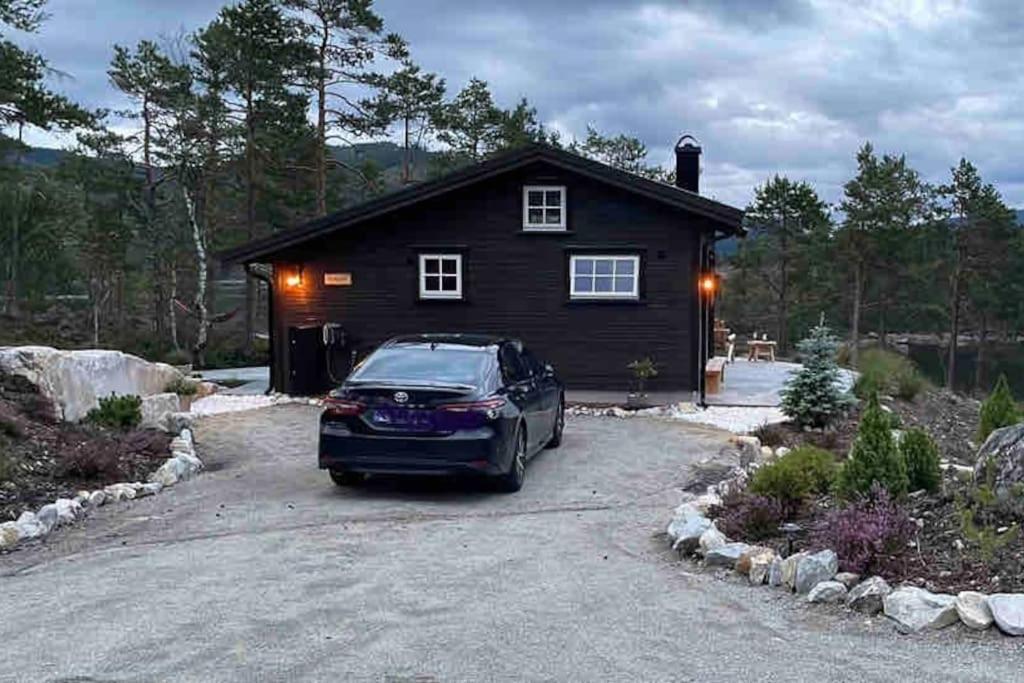 Cosy Cabin Between Lake And Mountain Treungen Buitenkant foto